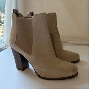 Michael Kors Suede Chelsea Ankle Boots Beige Block Heel Booties 7 Womens 7M